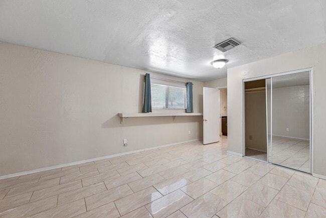 Building Photo - 2321 N 9th St