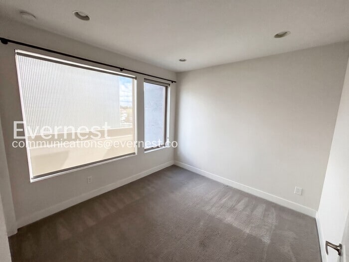 Building Photo - 2649 17th St