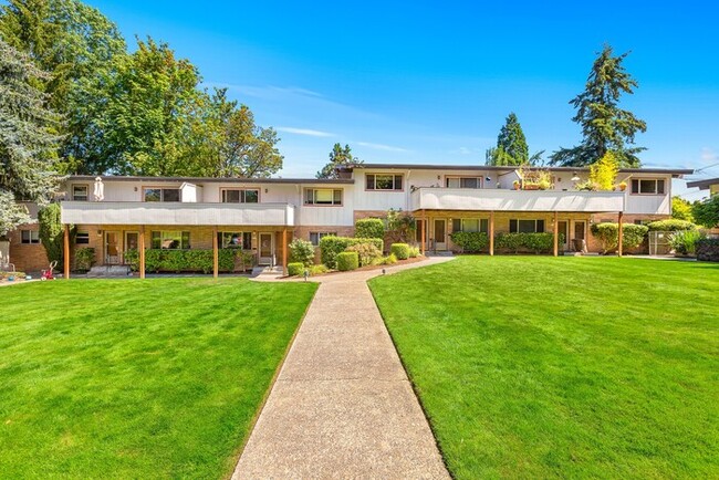 Building Photo - Large Clean Open Hillsdale apartment, Big ...