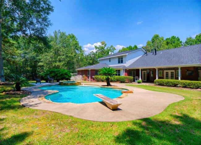 Building Photo - 11492 Majestic Dr