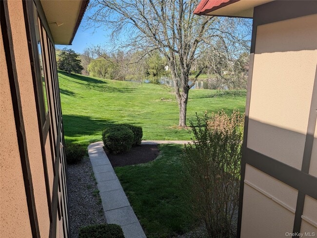 Building Photo - 9 Loudon Dr