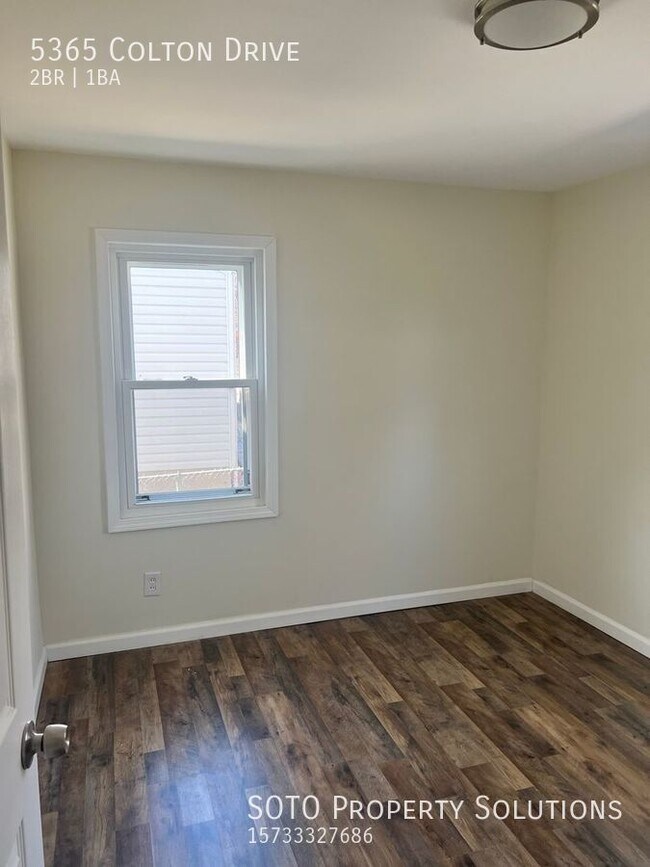 Building Photo - 5365 Colton Dr