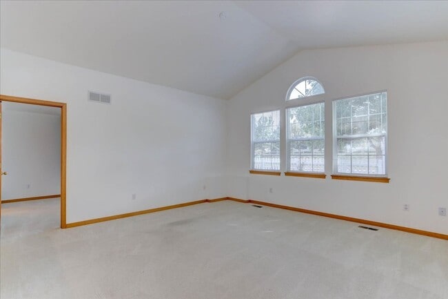 Building Photo - 2462 Concord Cir