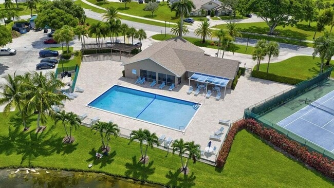 Building Photo - 9147 Vineland Ct