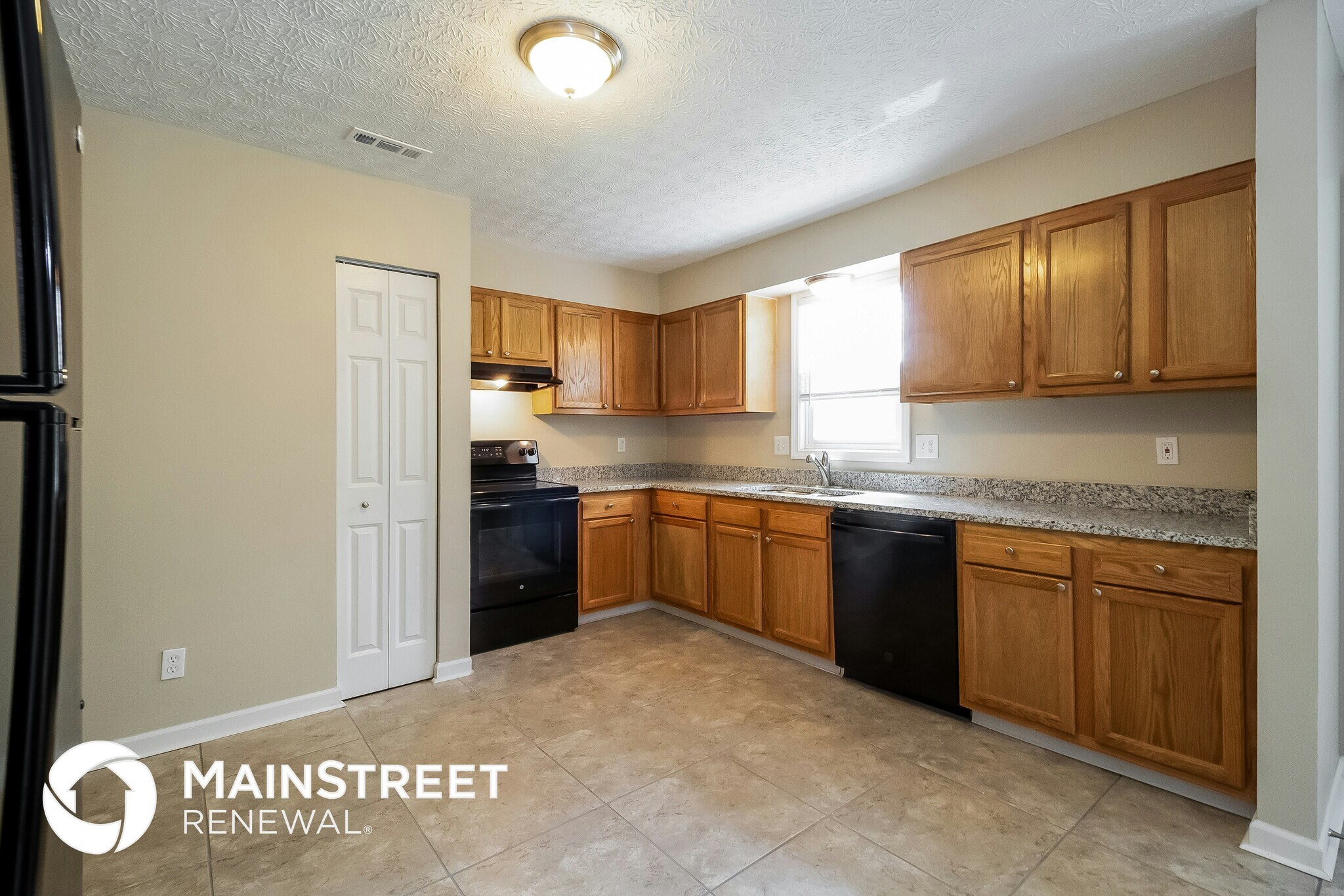 Building Photo - 2495 Willow View Ct