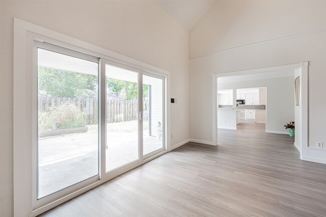 Building Photo - 6215 Portal Dr