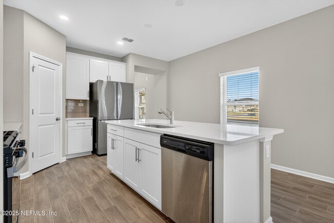 Building Photo - 75598 Blackbird Dr