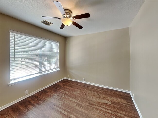 Building Photo - 17238 S Summit Canyon Dr