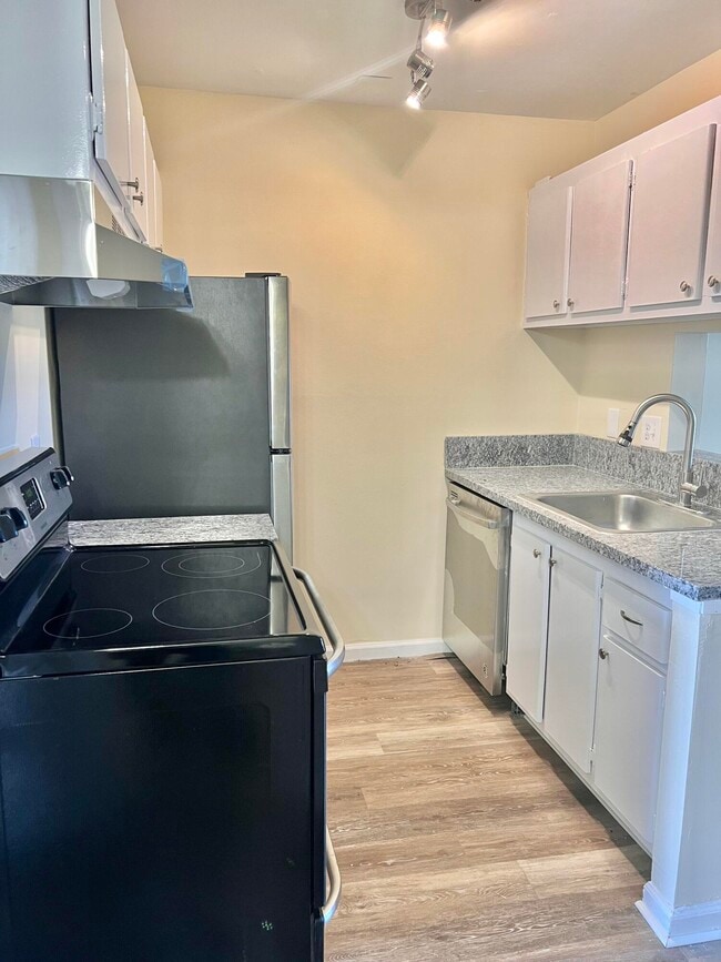 Building Photo - 1500 N Congress Ave