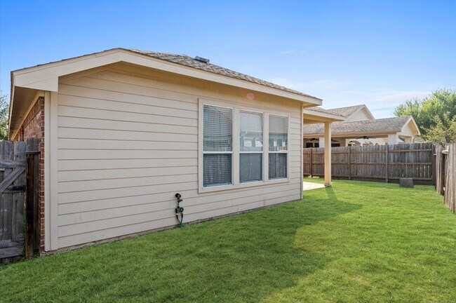 Building Photo - 16106 Colt Springs Ln