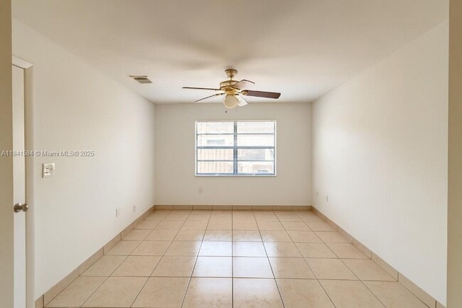 Building Photo - 13536 SW 11th Ln