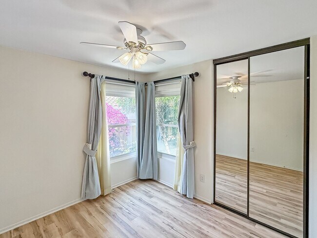 Building Photo - Beautiful 3B/2BA House w/ Attached Garage ...