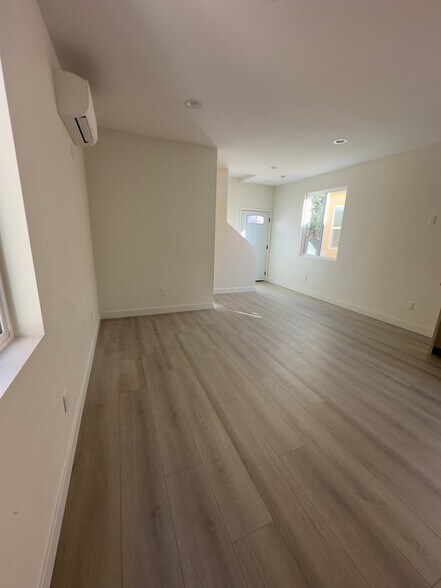 Building Photo - 1153 Alameda Ave