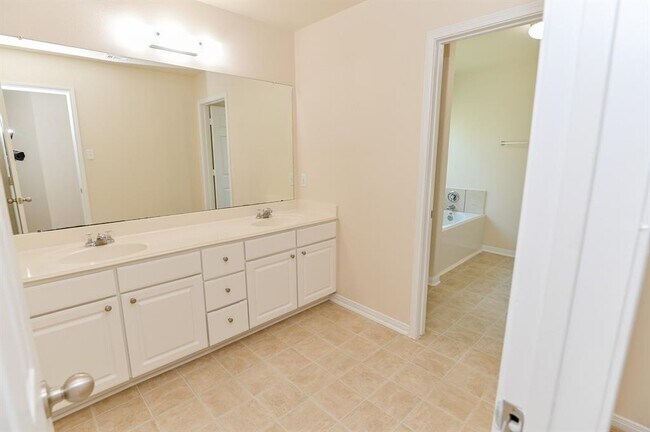 Building Photo - 3318 Zephyr Glen Way