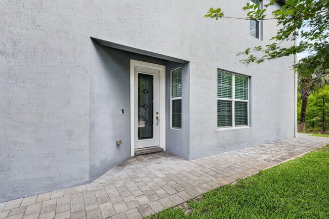Building Photo - 1887 SE Ocean Cove Way
