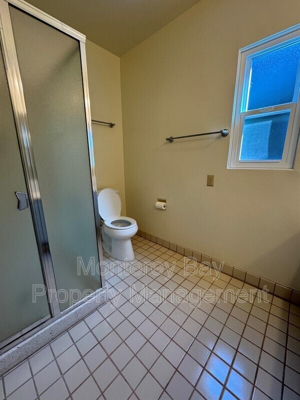 Building Photo - 31 Del Mesa Carmel