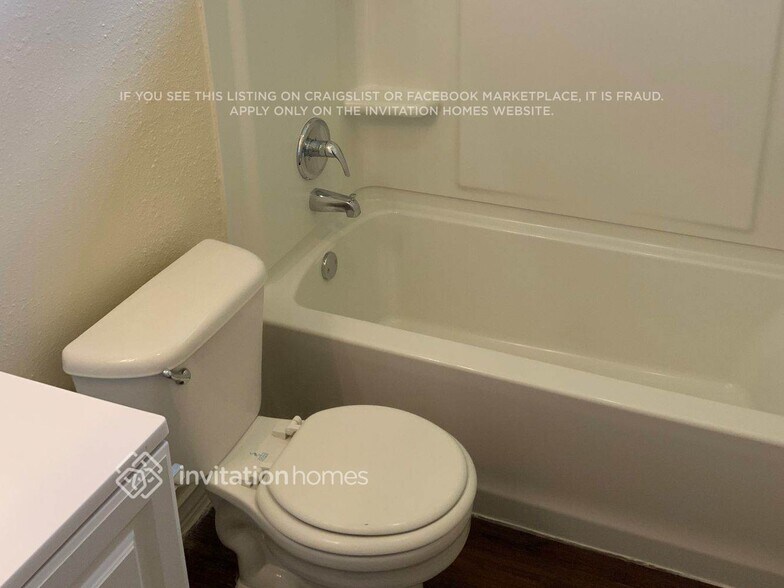 Building Photo - 22731 Bridgewater Dr