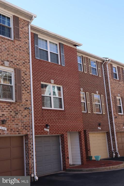 Building Photo - 942 S Rolfe St