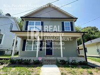 Building Photo - 404 E Sixteenth St-