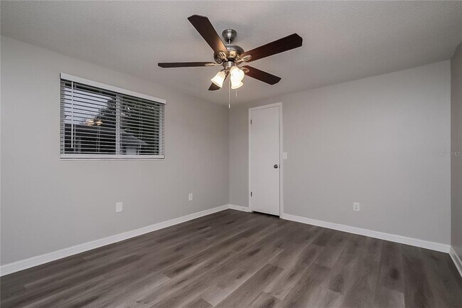 Building Photo - 7226 Exemplar Dr