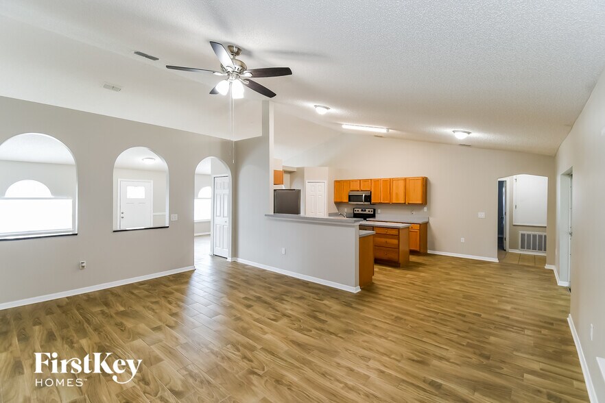 Building Photo - 12287 Moose Hollow Dr