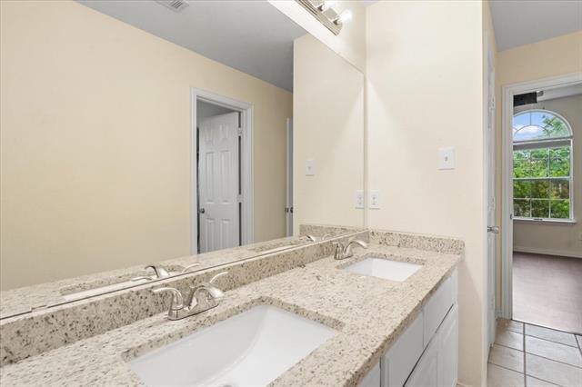 Building Photo - 2633 Shadow Hill Ln