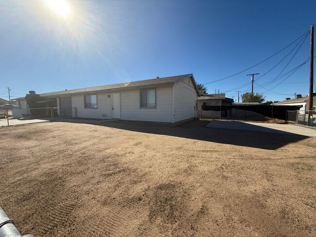 Primary Photo - Hesperia Duplex-Spacious 2 Bedrooms, 1 Bathroom, New Interior Paint