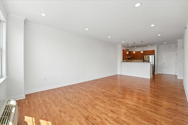 Building Photo - 15 FREEDOM Way