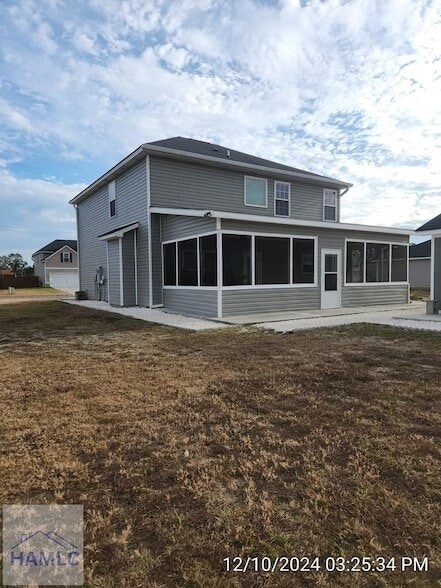 Building Photo - 73 Labrador Ln