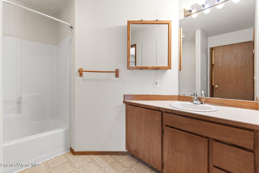 Primary Suite Bathroom - 1405 N 12th St