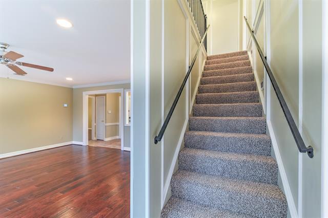 Building Photo - 3513 Meadowside Dr