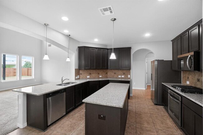 Building Photo - 348 Vista Gardens Dr