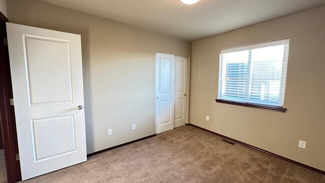 Building Photo - 28400 75th Dr NW