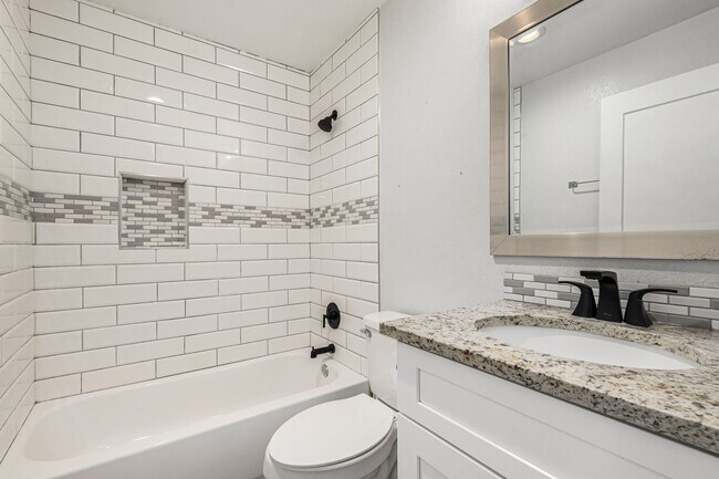 Building Photo - Beautiful 4 Bedroom Home Near Old Town Scottsdale & ASU