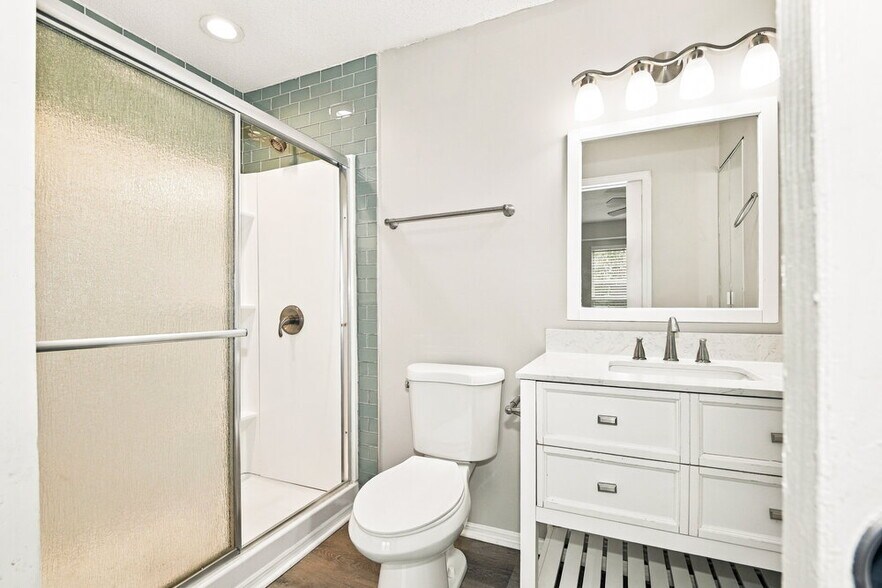 Building Photo - 9912 Peppermint Ln