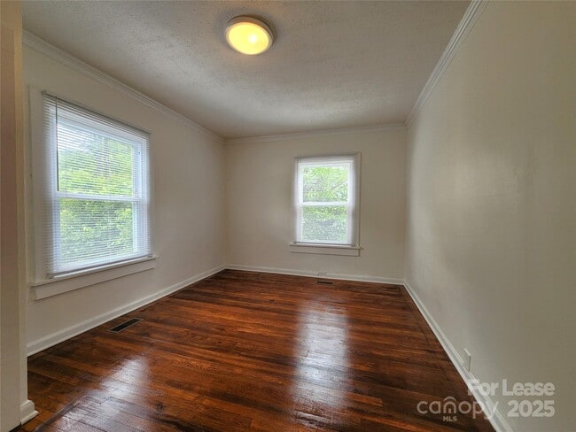 Building Photo - 706 N Caldwell St