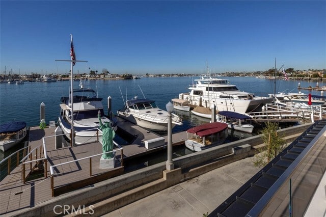 Building Photo - 130 S Bay Front