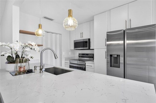 Building Photo - 11974 SW 110th St Cir S