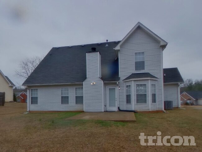 Building Photo - 25 Bermuda Cir