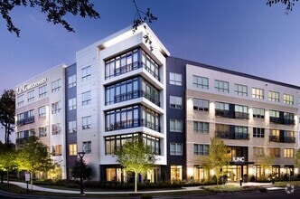 Building Photo - The Linc Brookhaven