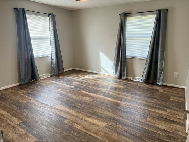 Building Photo - 4527 Terrace View Rd