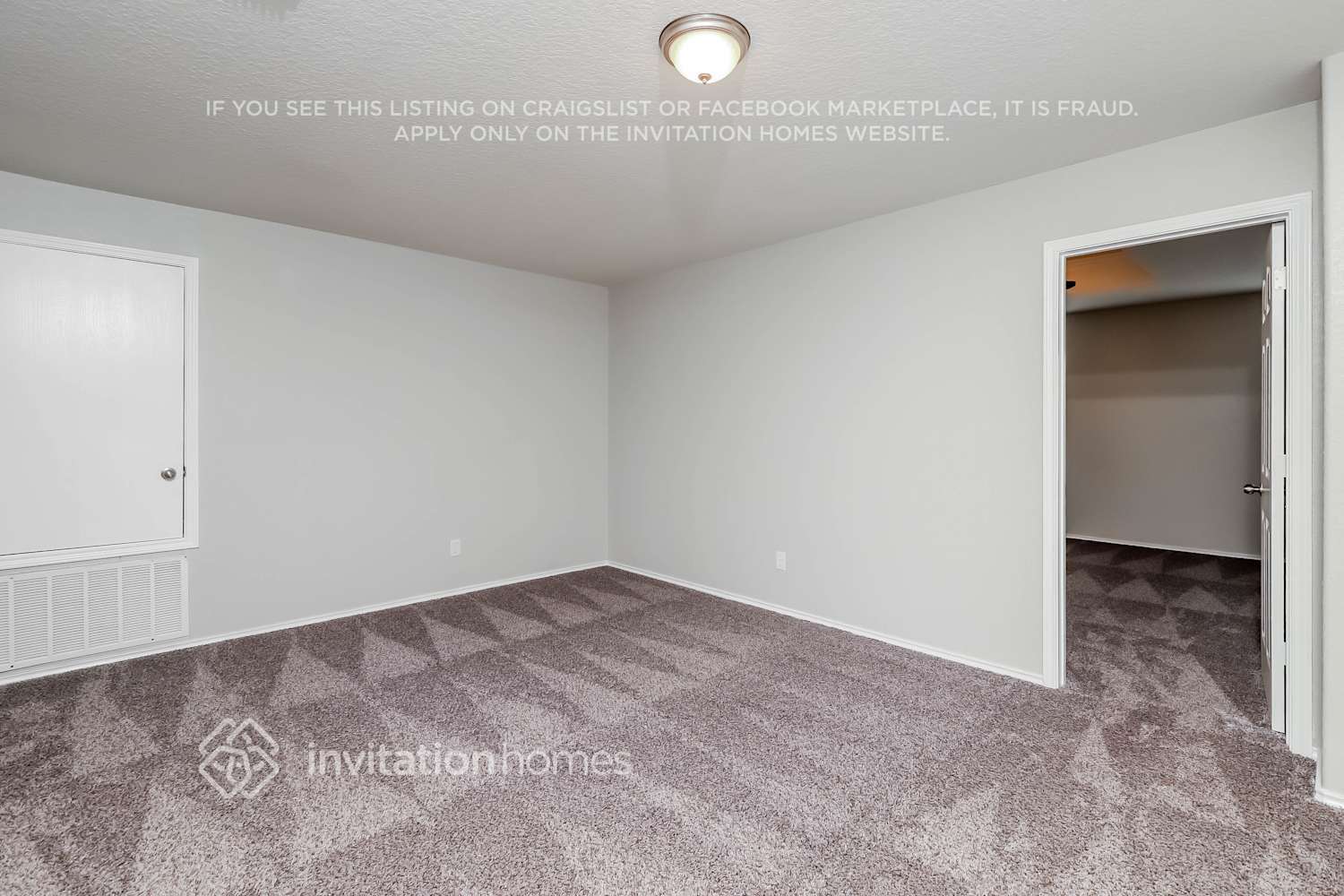 Building Photo - 9226 Pacific Maple