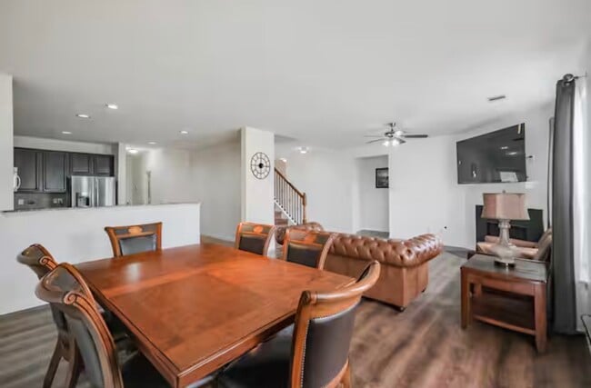 Building Photo - 18607 Shavano Ct