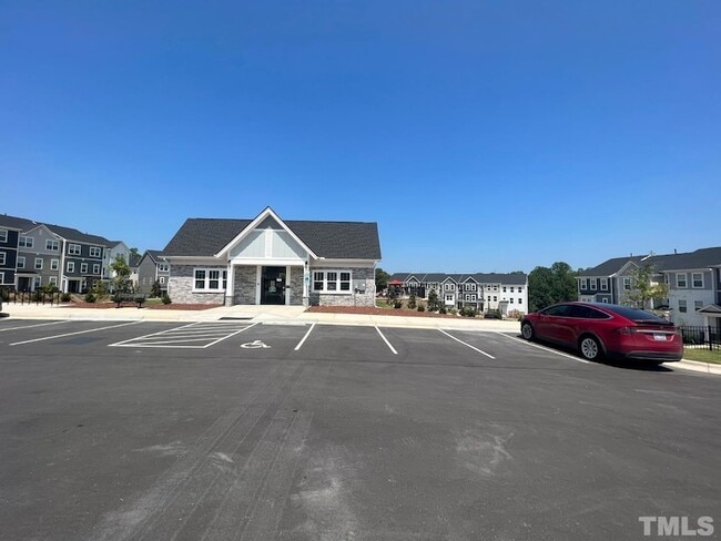 Building Photo - 341 Natsam Wds Wy