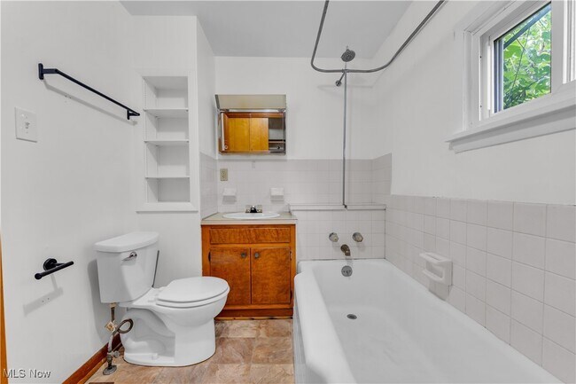 Building Photo - 508 Hammel St