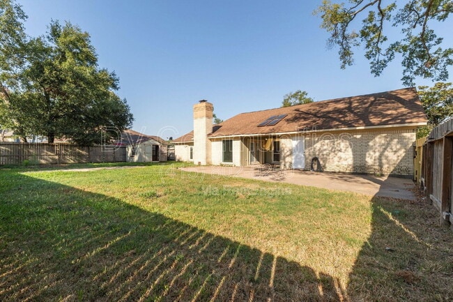 Building Photo - 16022 Spinnaker Dr