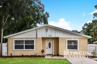 Building Photo - 1721 W Comanche Ave