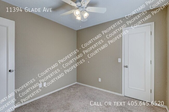 Building Photo - 11394 Glade Ave