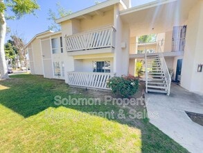 Building Photo - 529 Sandalwood Pl