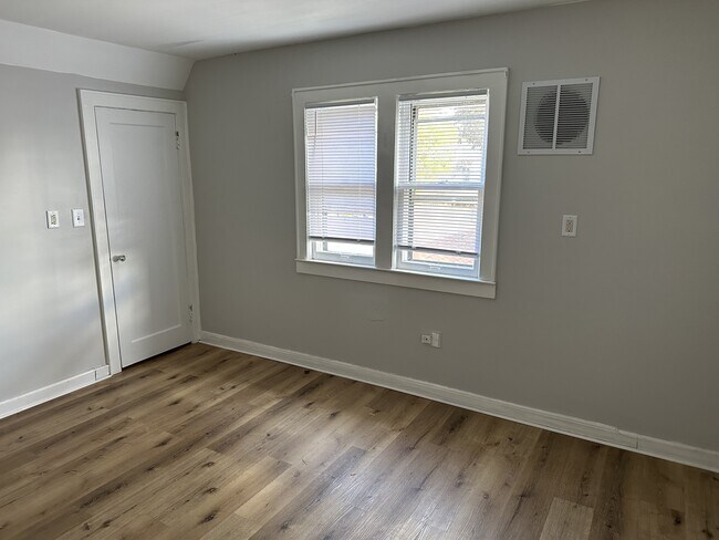 Building Photo - 2756 N 55th St